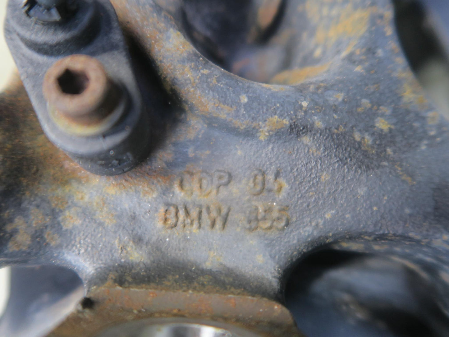 2001-2006 BMW E46 M3 Front Left Spindle Knuckle Wheel Hub Bearing