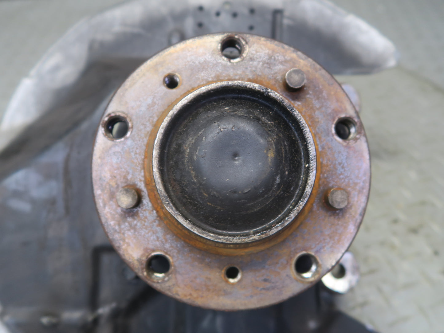 2001-2006 BMW E46 M3 Front Left Spindle Knuckle Wheel Hub Bearing