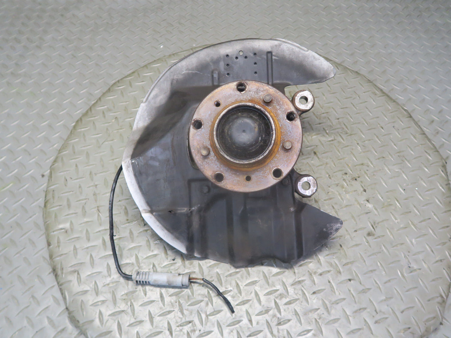 2001-2006 BMW E46 M3 Front Left Spindle Knuckle Wheel Hub Bearing