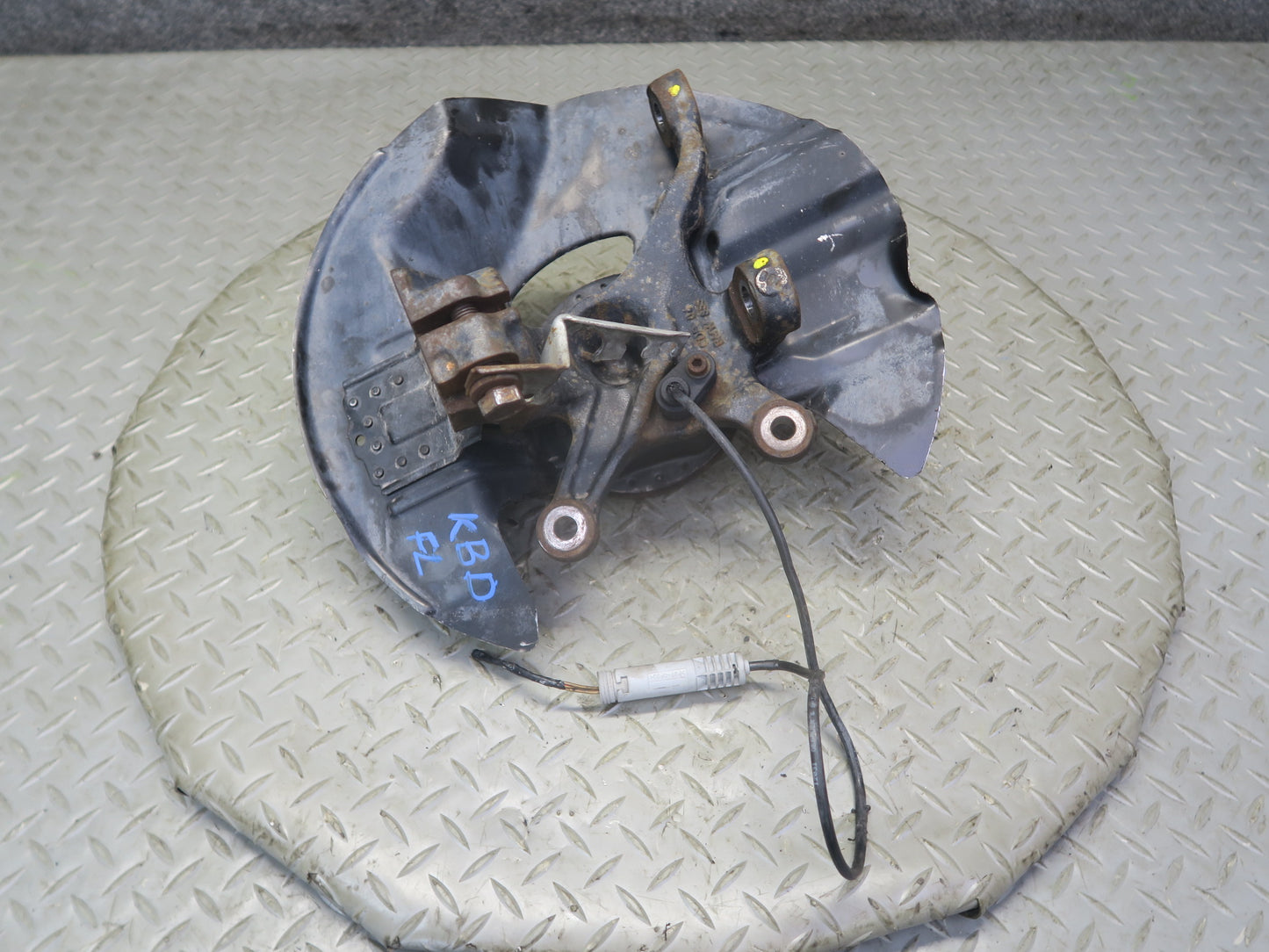 2001-2006 BMW E46 M3 Front Left Spindle Knuckle Wheel Hub Bearing