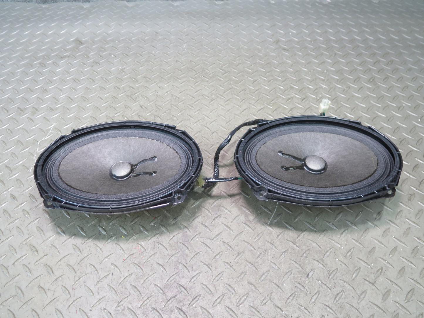 2001-2006 BMW E46 3-SERIES Rear TOP Hi-fi Harman Kardon Speaker Set of 2