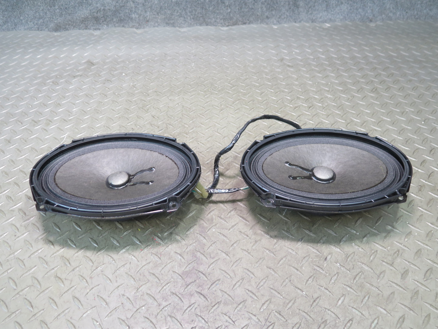 2001-2006 BMW E46 3-SERIES Rear TOP Hi-fi Harman Kardon Speaker Set of 2