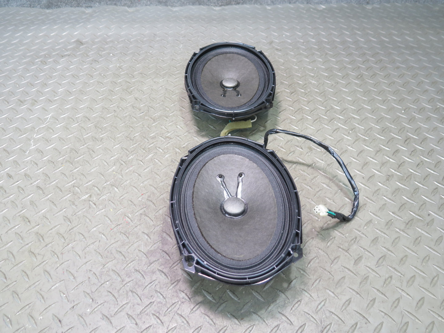 2001-2006 BMW E46 3-SERIES Rear TOP Hi-fi Harman Kardon Speaker Set of 2