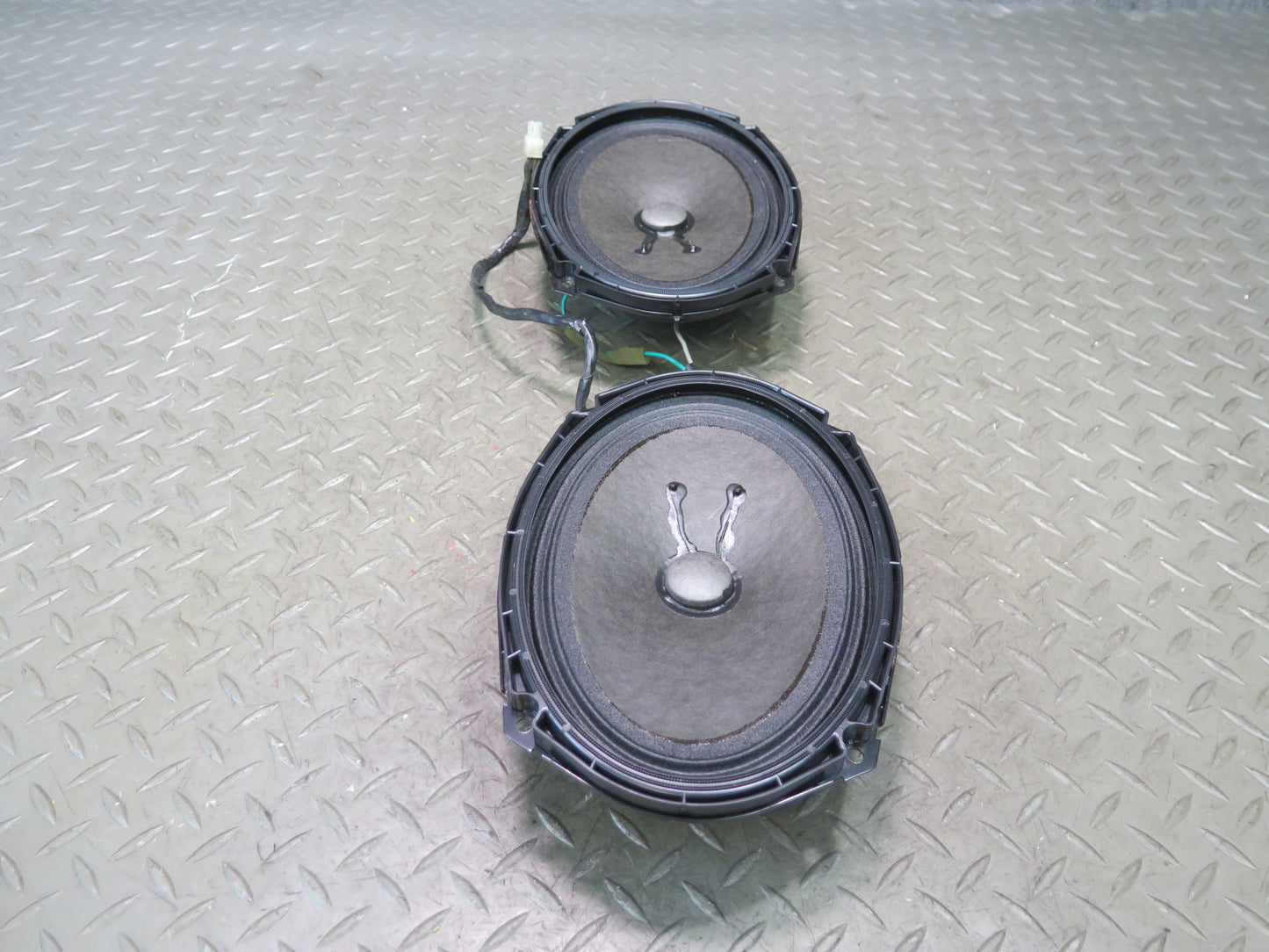 2001-2006 BMW E46 3-SERIES Rear TOP Hi-fi Harman Kardon Speaker Set of 2