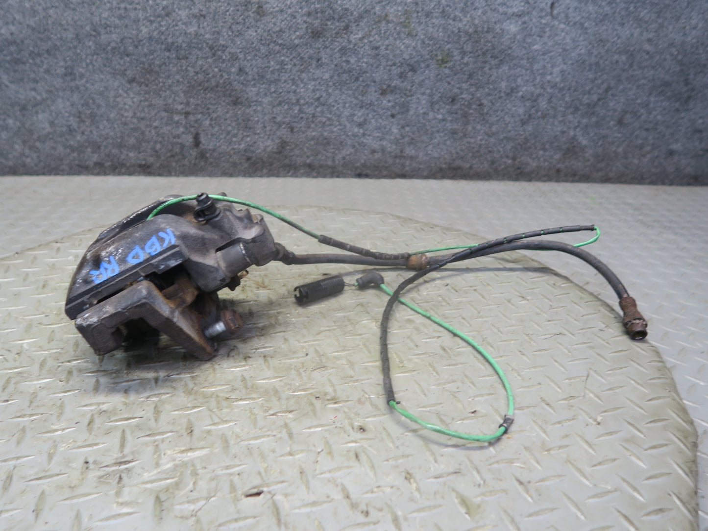 2001-2006 BMW E46 M3 Rear Left & Right Brake Caliper Set of 2