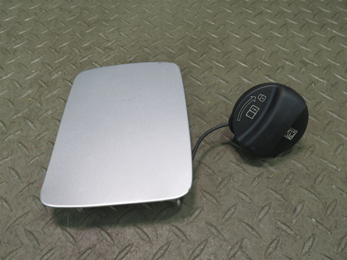2001-2006 BMW E46 M3 Fuel Tank Filler Door Lid Cover w Cap Titan Silver
