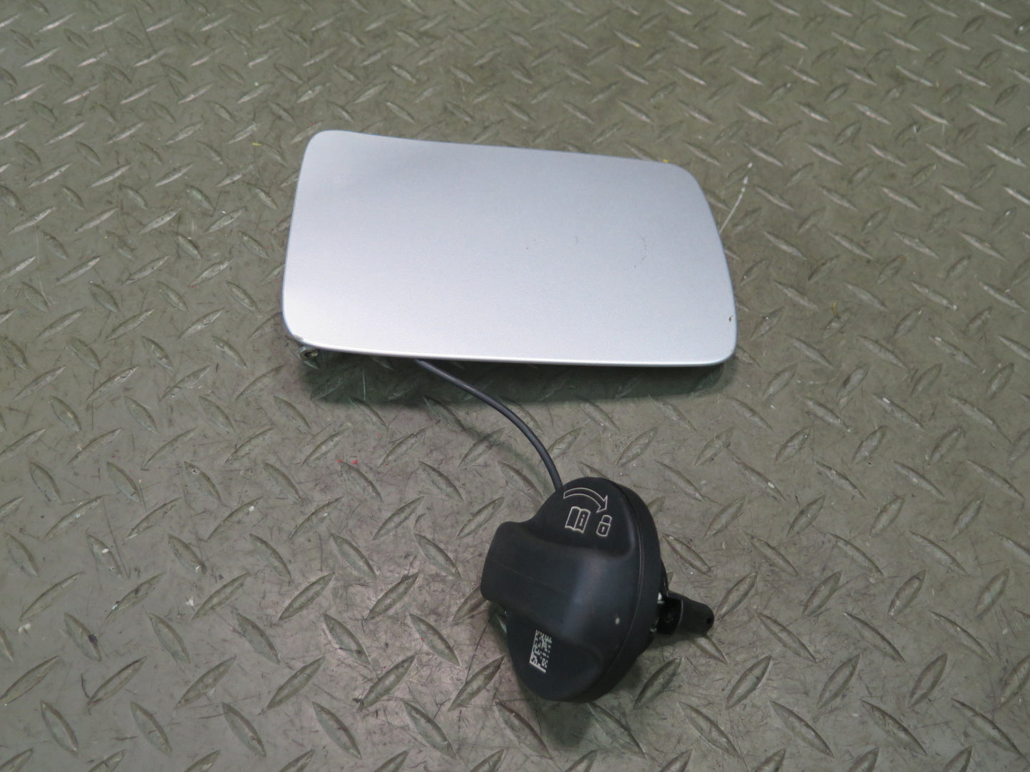 2001-2006 BMW E46 M3 Fuel Tank Filler Door Lid Cover w Cap Titan Silver
