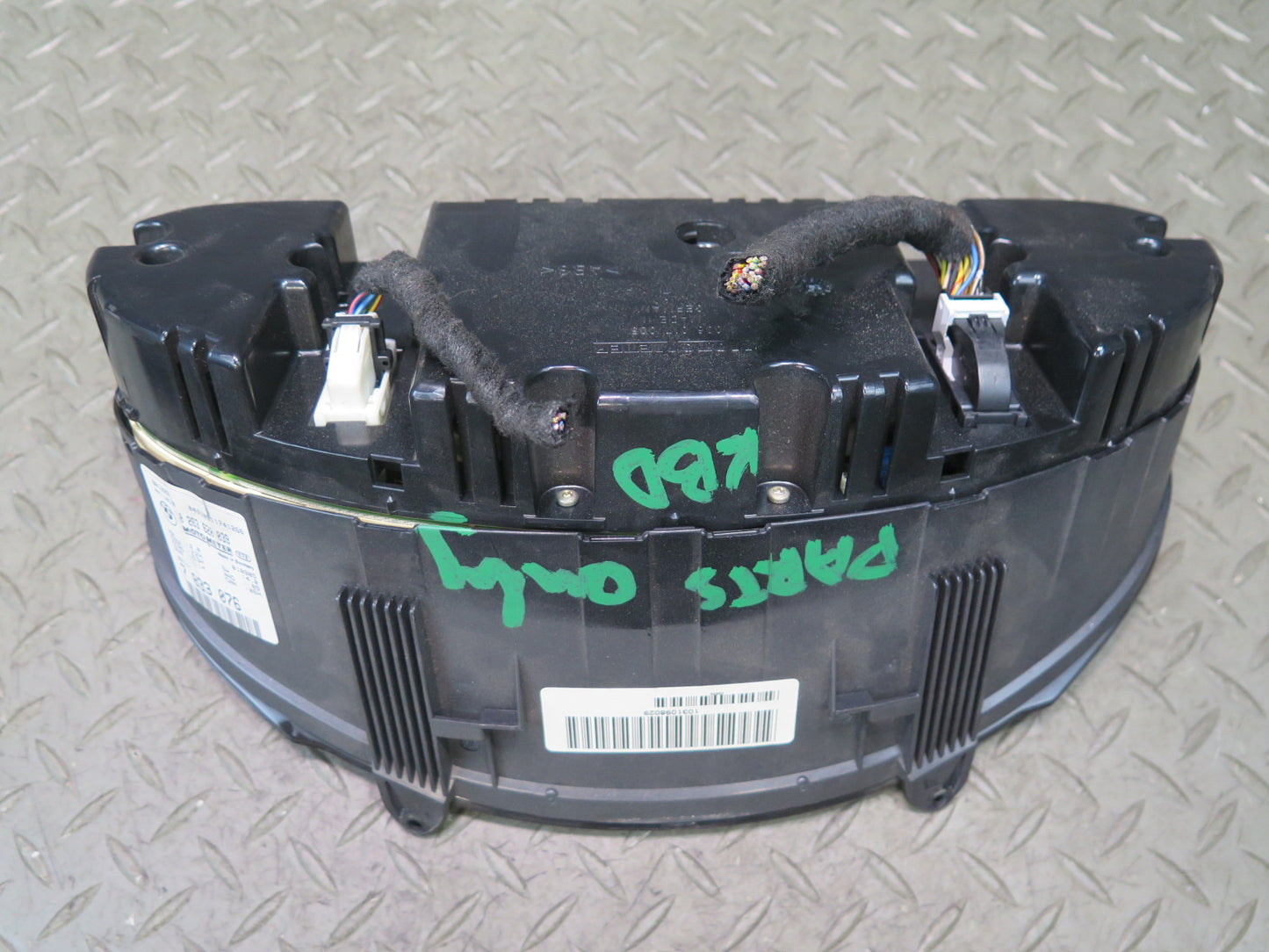 2001-2006 BMW E46 M3 M/T Instrument Cluster Gauge Speedometer 7833076 Damaged