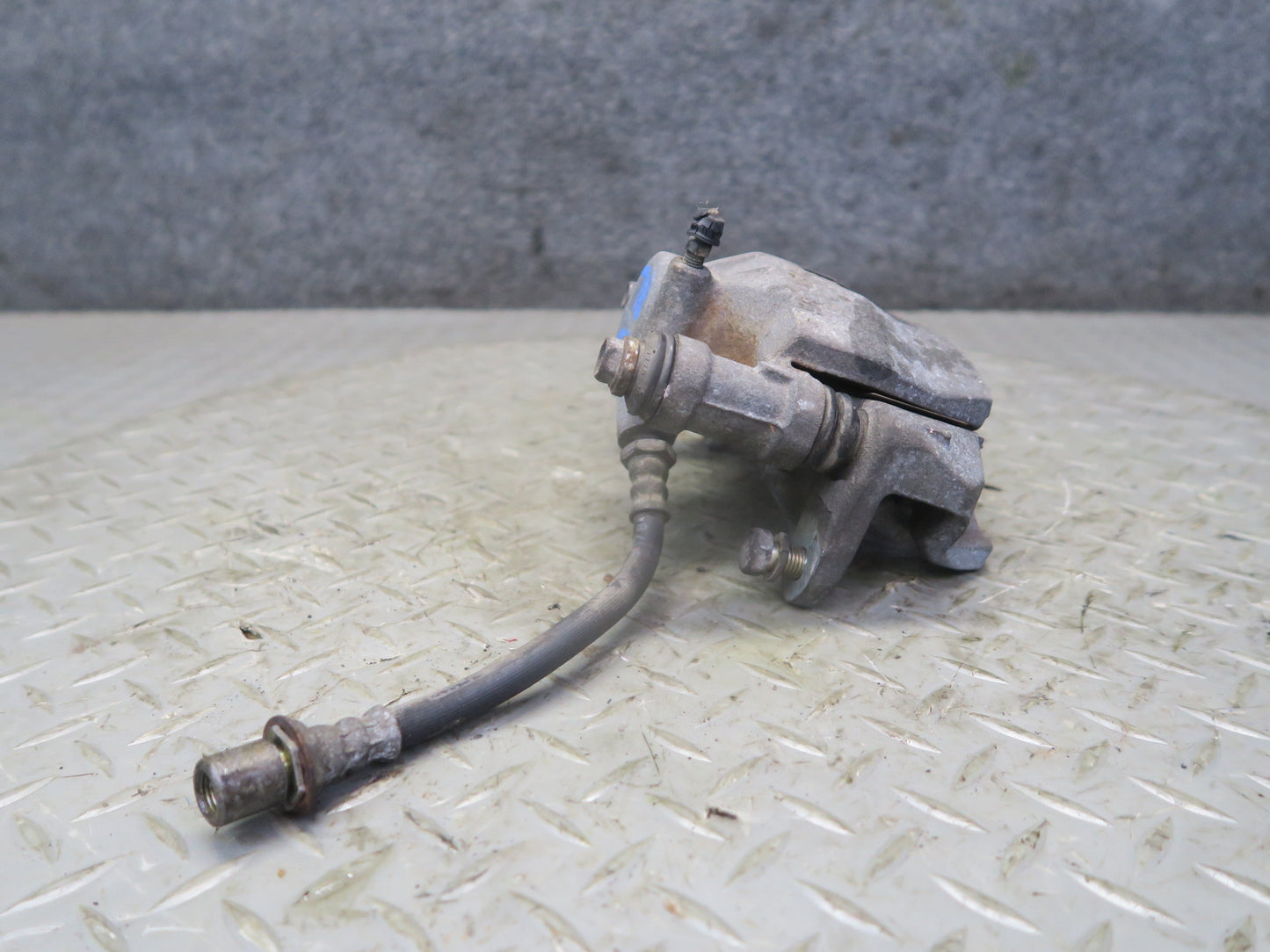 84-88 Toyota Cressida MX73 Set of 2 Rear Left & Right Brake Caliper 45K OEM