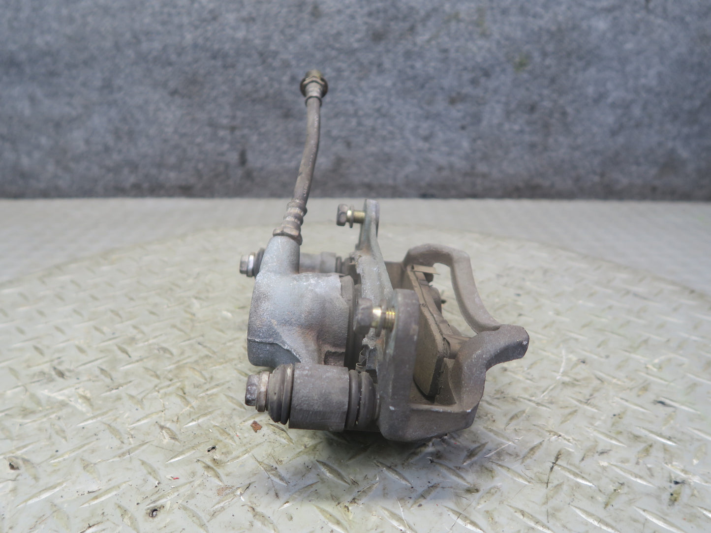 84-88 Toyota Cressida MX73 Set of 2 Rear Left & Right Brake Caliper 45K OEM