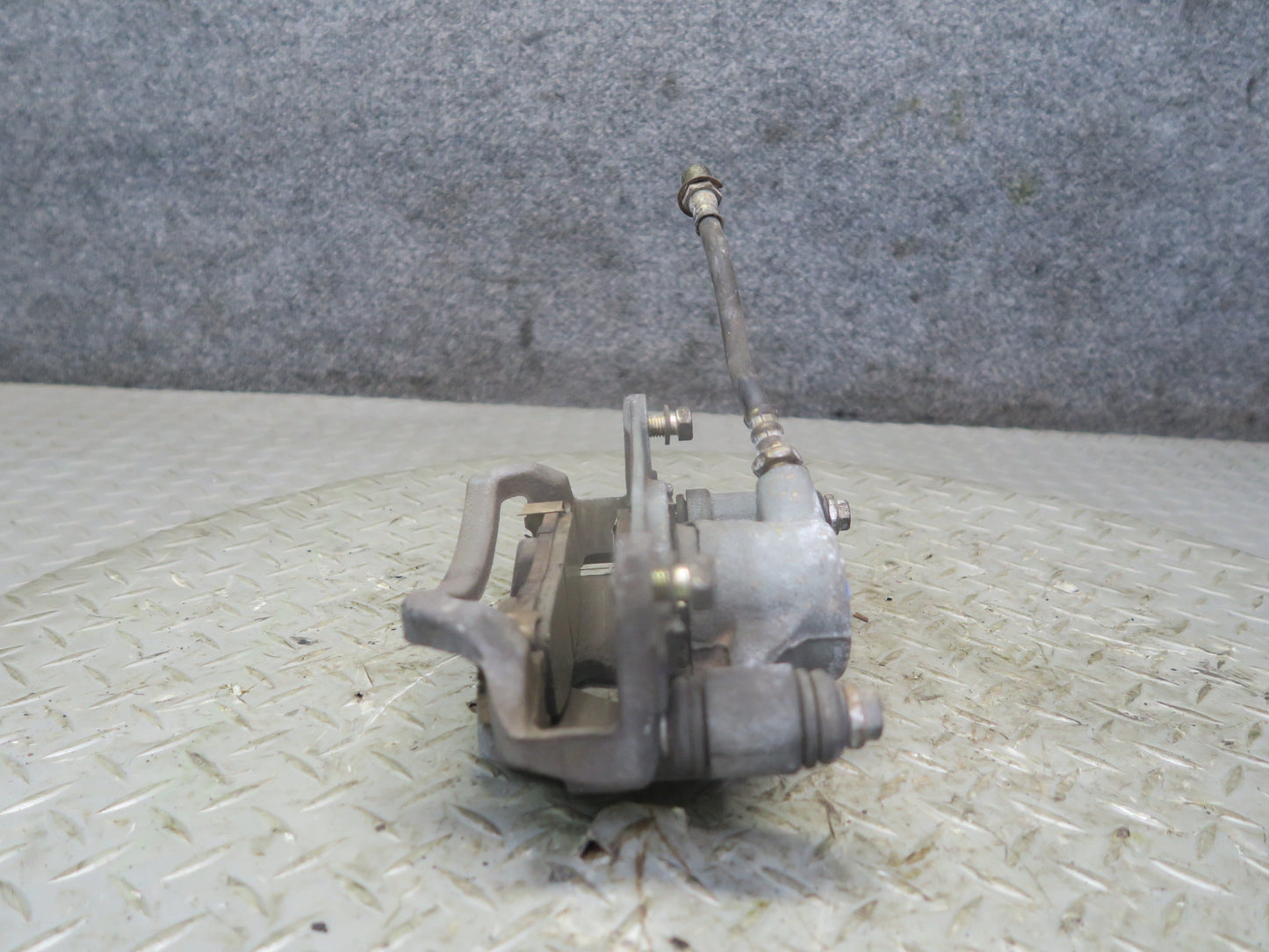 84-88 Toyota Cressida MX73 Set of 2 Rear Left & Right Brake Caliper 45K OEM