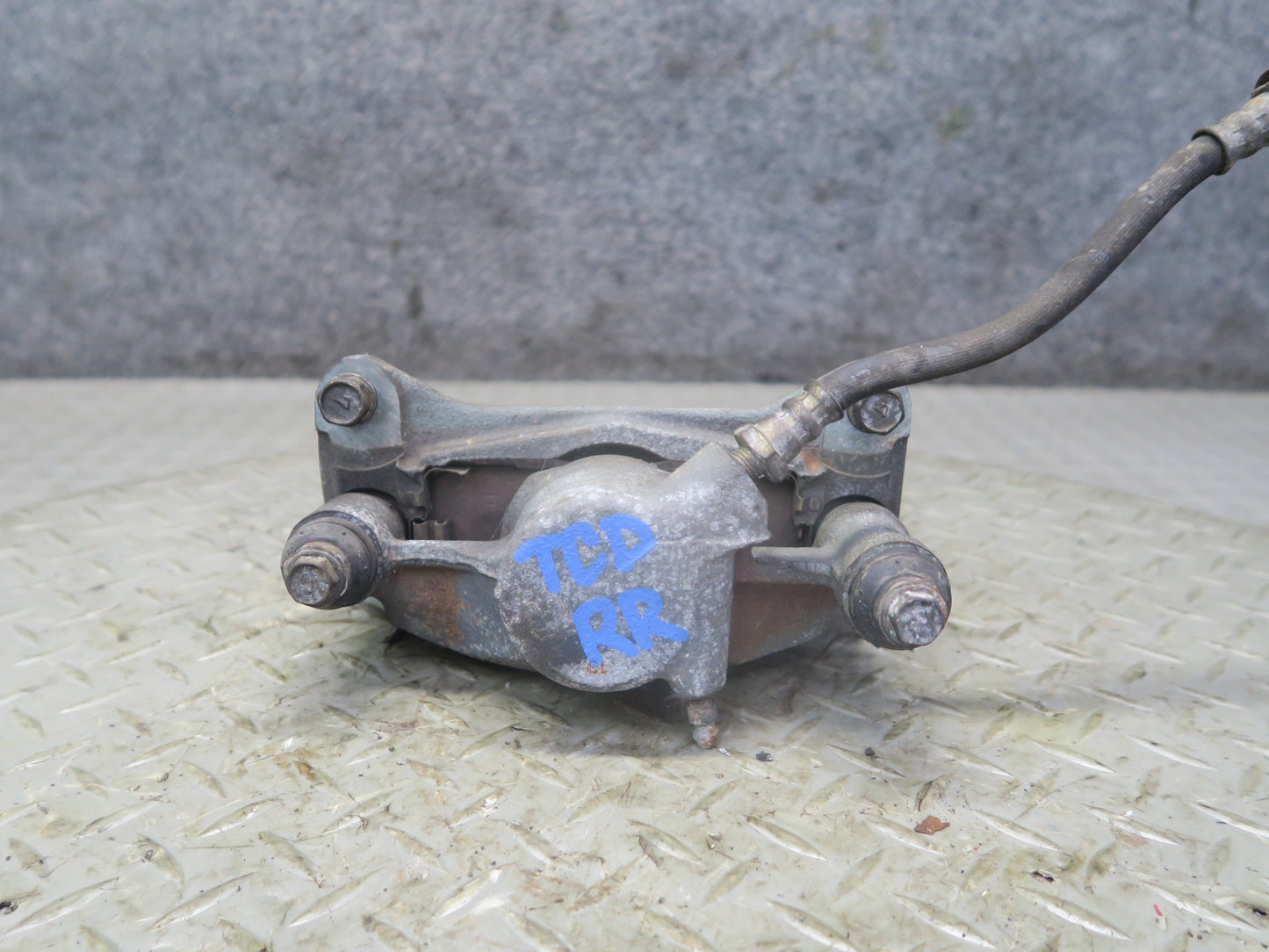 84-88 Toyota Cressida MX73 Set of 2 Rear Left & Right Brake Caliper 45K OEM