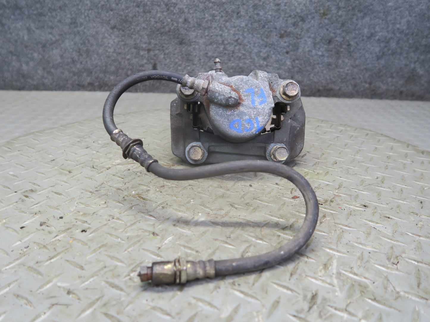 85-88 Toyota Cressida MX73 Set of 2 Front Left & Right Brake Caliper 45K OEM