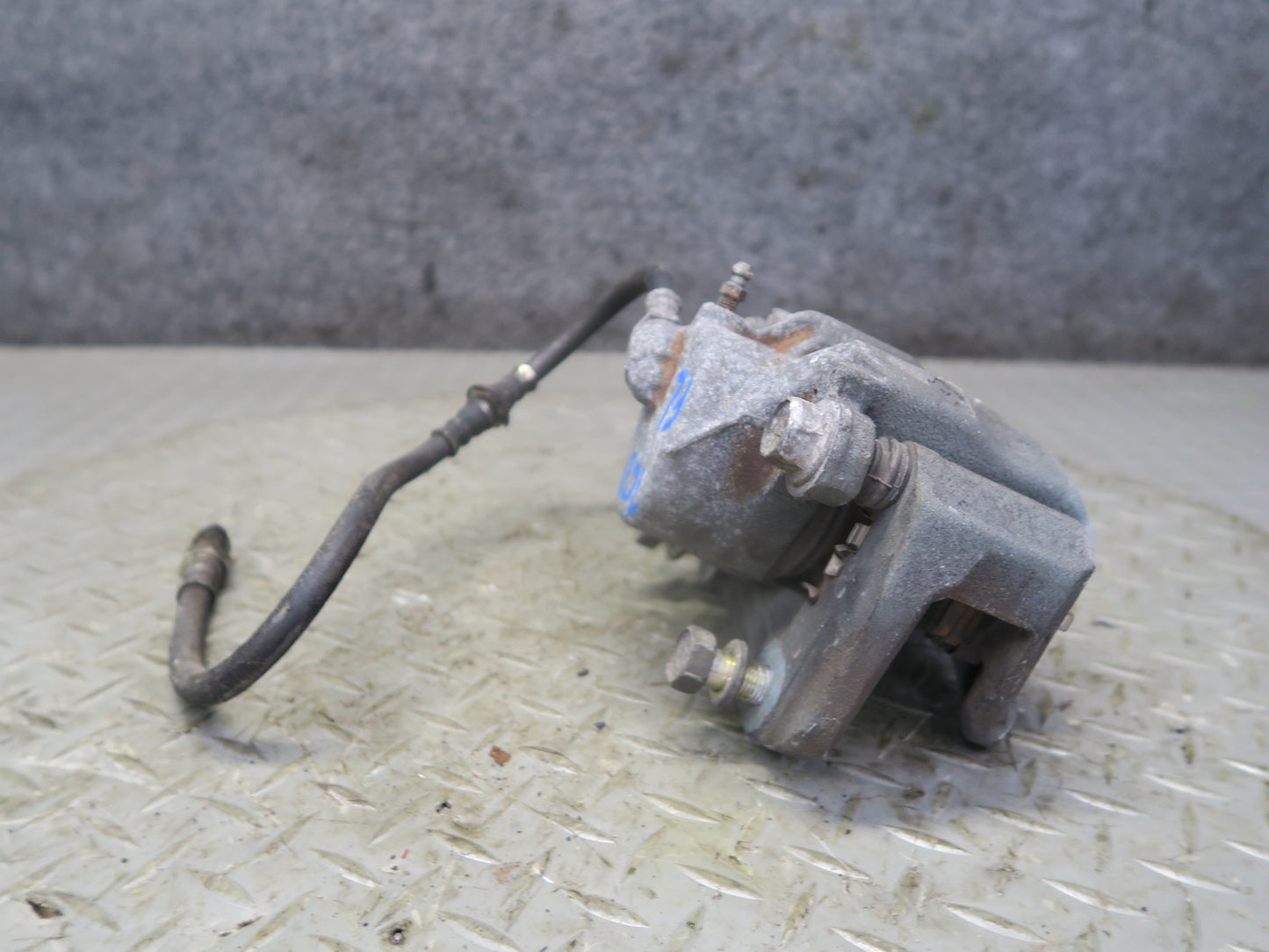 85-88 Toyota Cressida MX73 Set of 2 Front Left & Right Brake Caliper 45K OEM