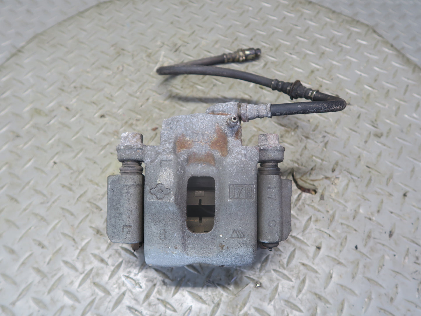 85-88 Toyota Cressida MX73 Set of 2 Front Left & Right Brake Caliper 45K OEM
