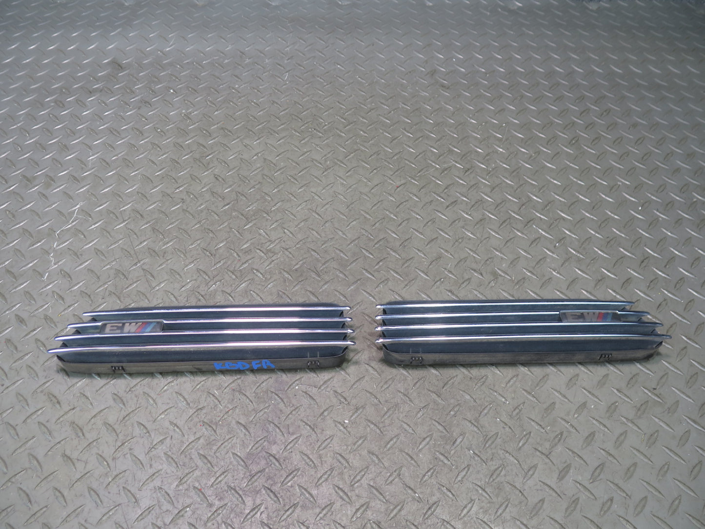 2001-2006 BMW E46 M3 Front Left & Right Fender Vent Chrome Grille Set of 2