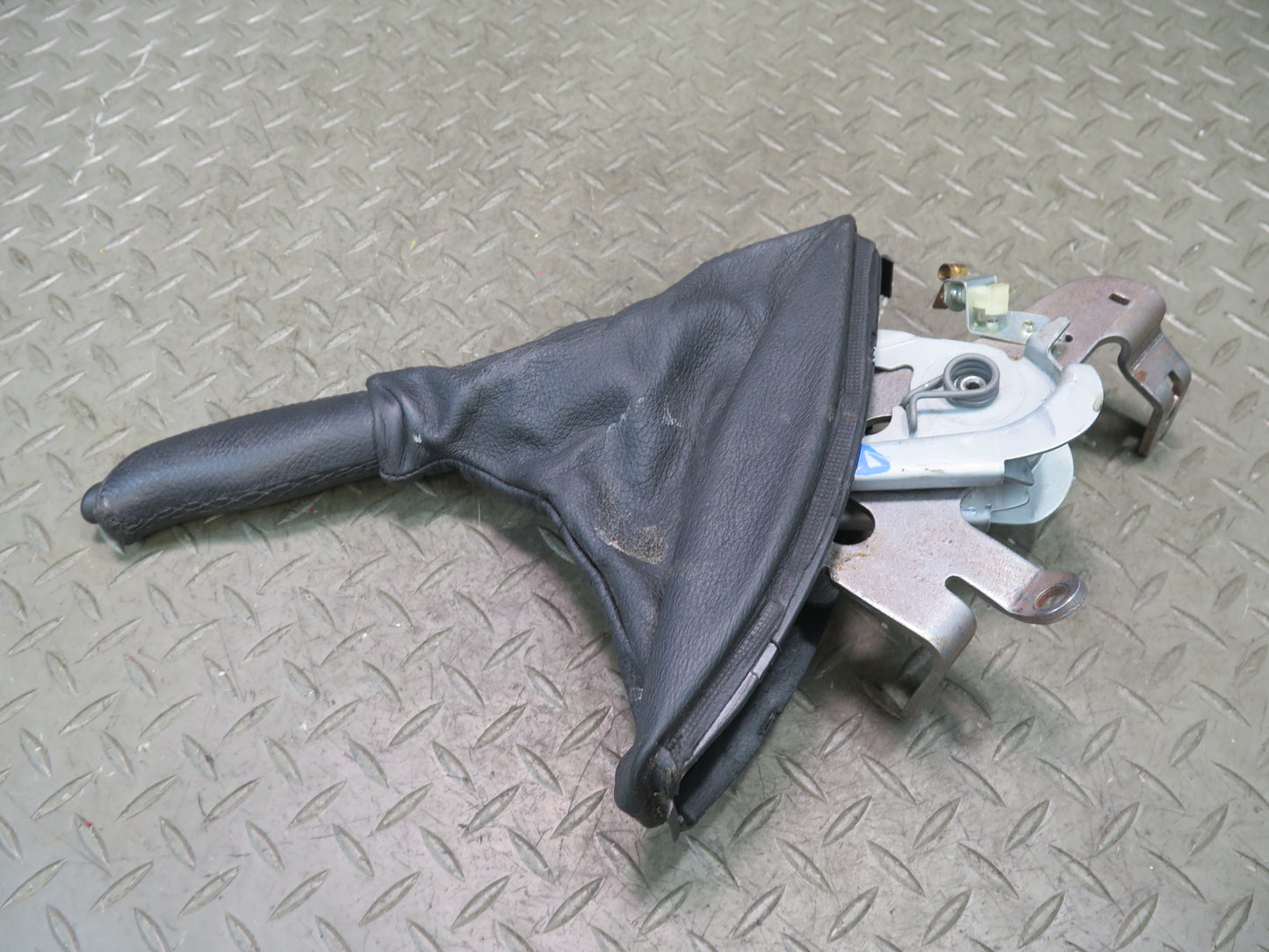 2001-2006 BMW E46 M3 3-SERIES Emergency Parking Brake Handle w Boot