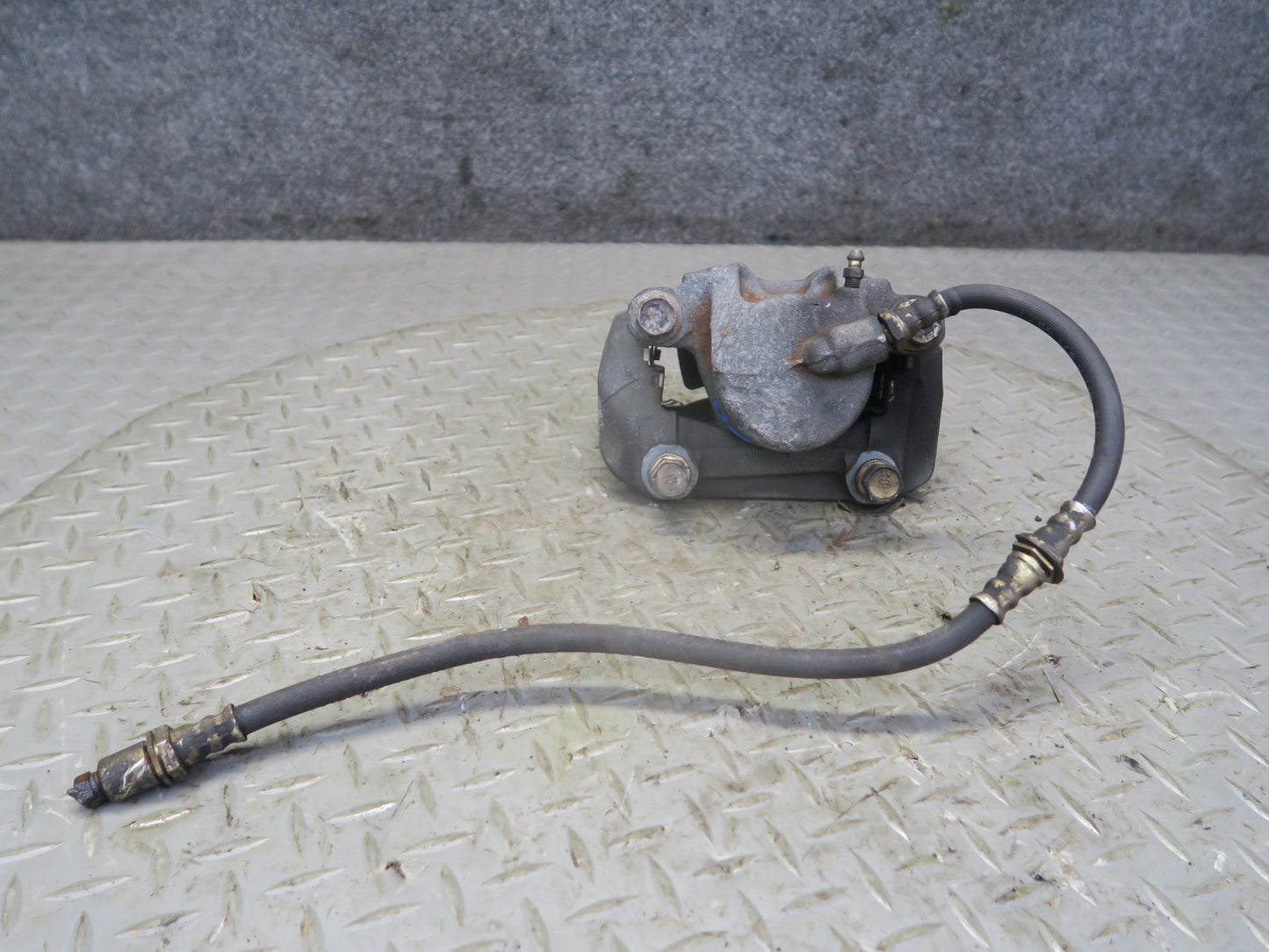 85-88 Toyota Cressida MX73 Set of 2 Front Left & Right Brake Caliper 45K OEM