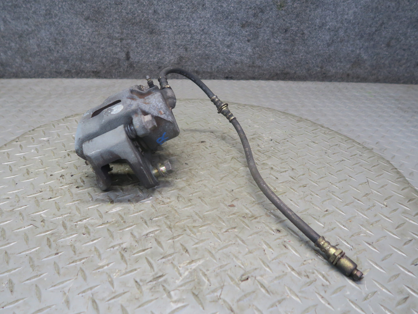 85-88 Toyota Cressida MX73 Set of 2 Front Left & Right Brake Caliper 45K OEM