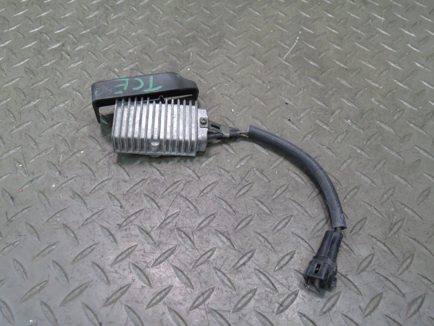 95-00 Toyota Celsior Lexus LS400 UCF20 Fuel Pump Resistor Module 116K Miles OEM