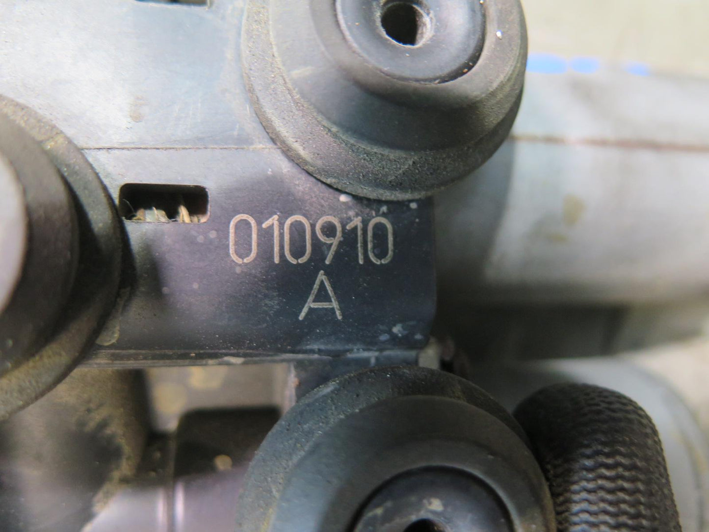 2001-2006 BMW E46 M3 Auxiliary AUX Coolant Water Pump 8369807