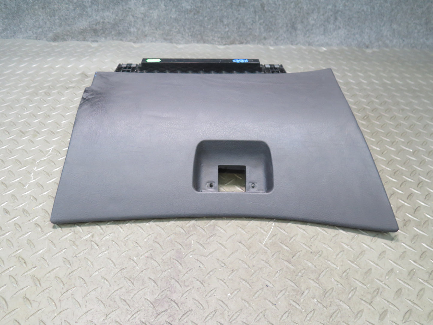 2001-2006 BMW E46 3-SERIES Dash Glove Box Compartment Storage 8201231