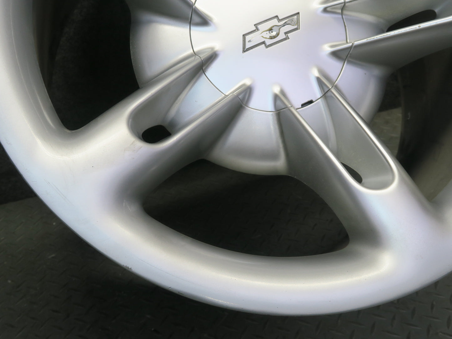 03-06 Chevrolet SSR Factory R20 20" Rear Wheel Rim 20x10J ET14 OEM