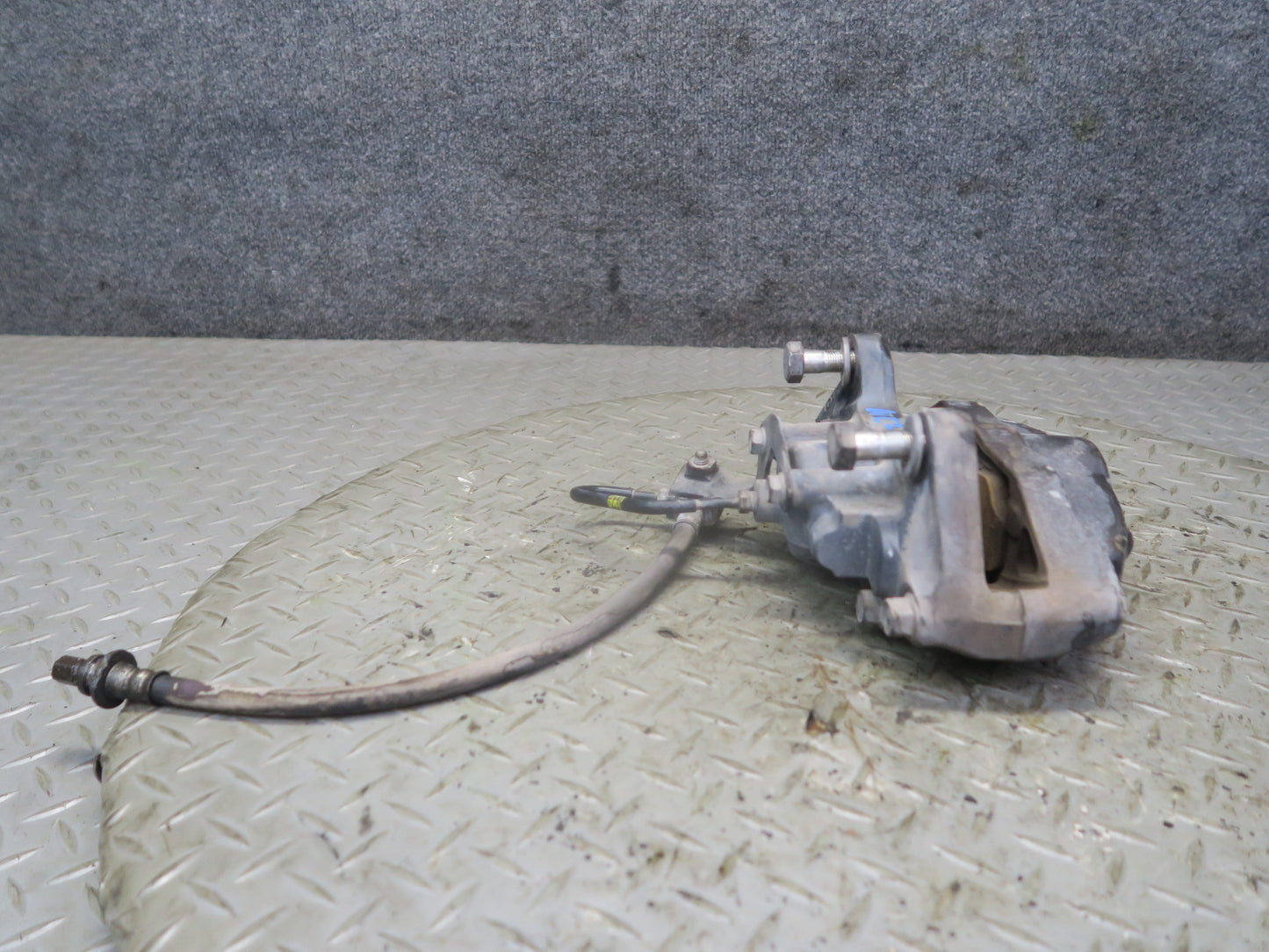09-12 Nissan Z34 370Z Set of 2 Rear Left & Right Sport Brake Caliper OEM