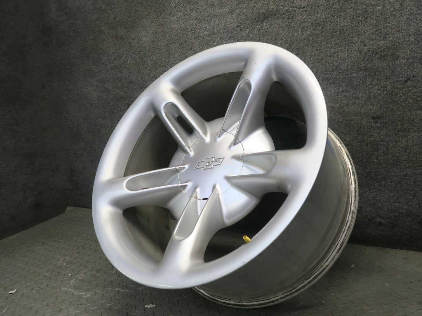 03-06 Chevrolet SSR Factory R20 20" Rear Wheel Rim 20x10J ET14 OEM