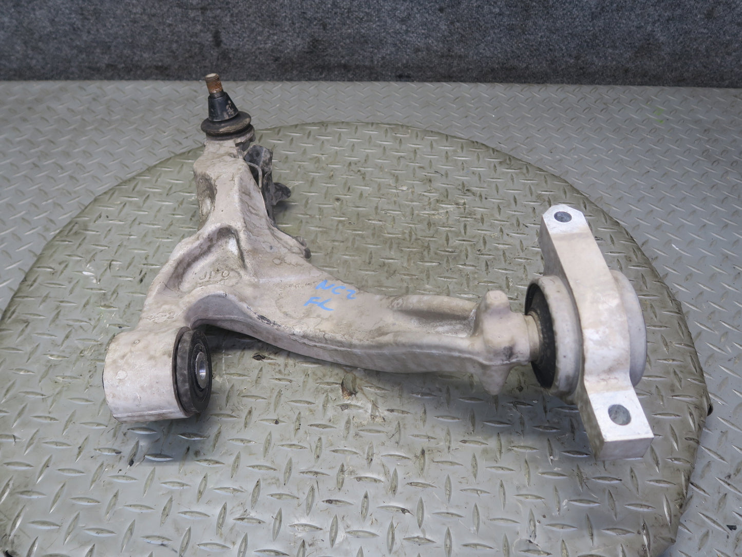 09-20 Nissan Z34 370Z Set of 2 Front Left Upper & Lower Control Arm OEM