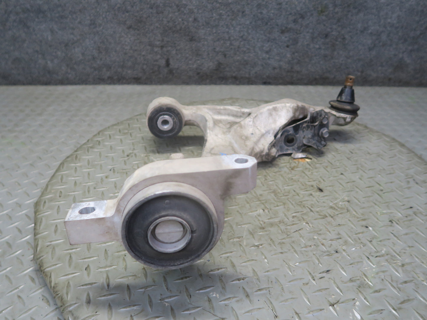 09-20 Nissan Z34 370Z Set of 2 Front Left Upper & Lower Control Arm OEM