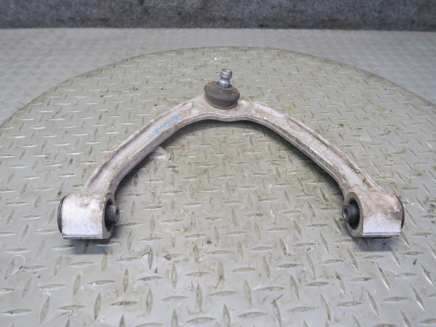 09-20 Nissan Z34 370Z Set of 2 Front Left Upper & Lower Control Arm OEM