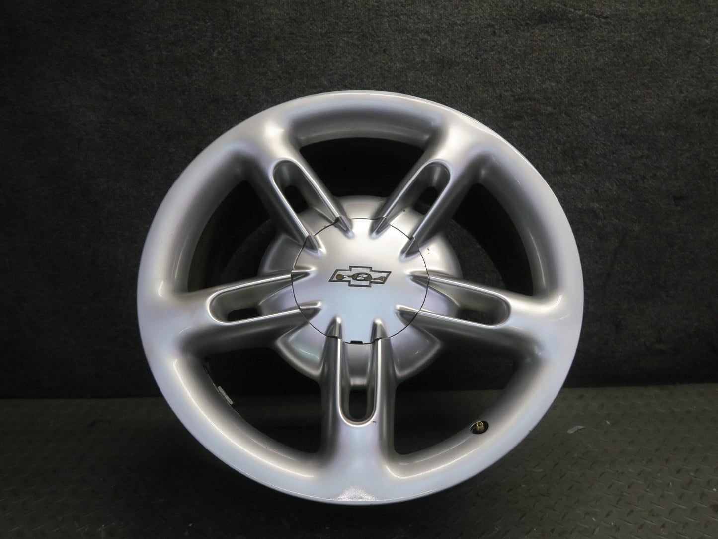03-06 Chevrolet SSR Factory R19 19" Front Wheel Rim 19x8J ET32 OEM
