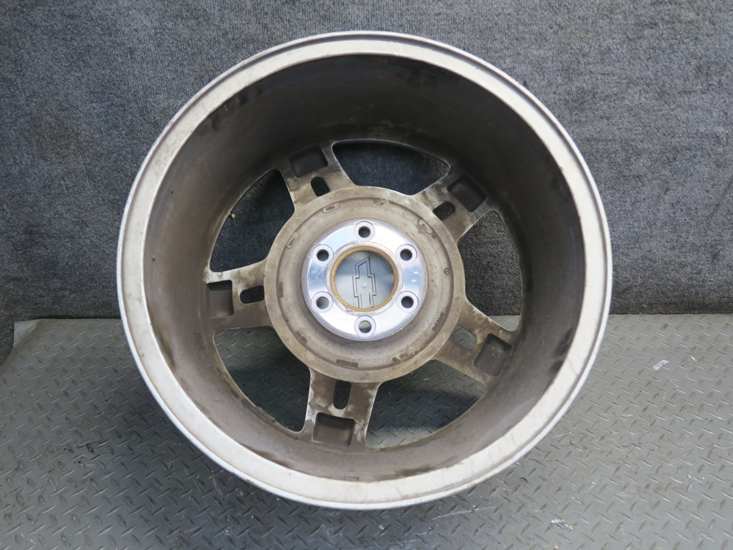 03-06 Chevrolet SSR Factory R19 19" Front Wheel Rim 19x8J ET32 OEM