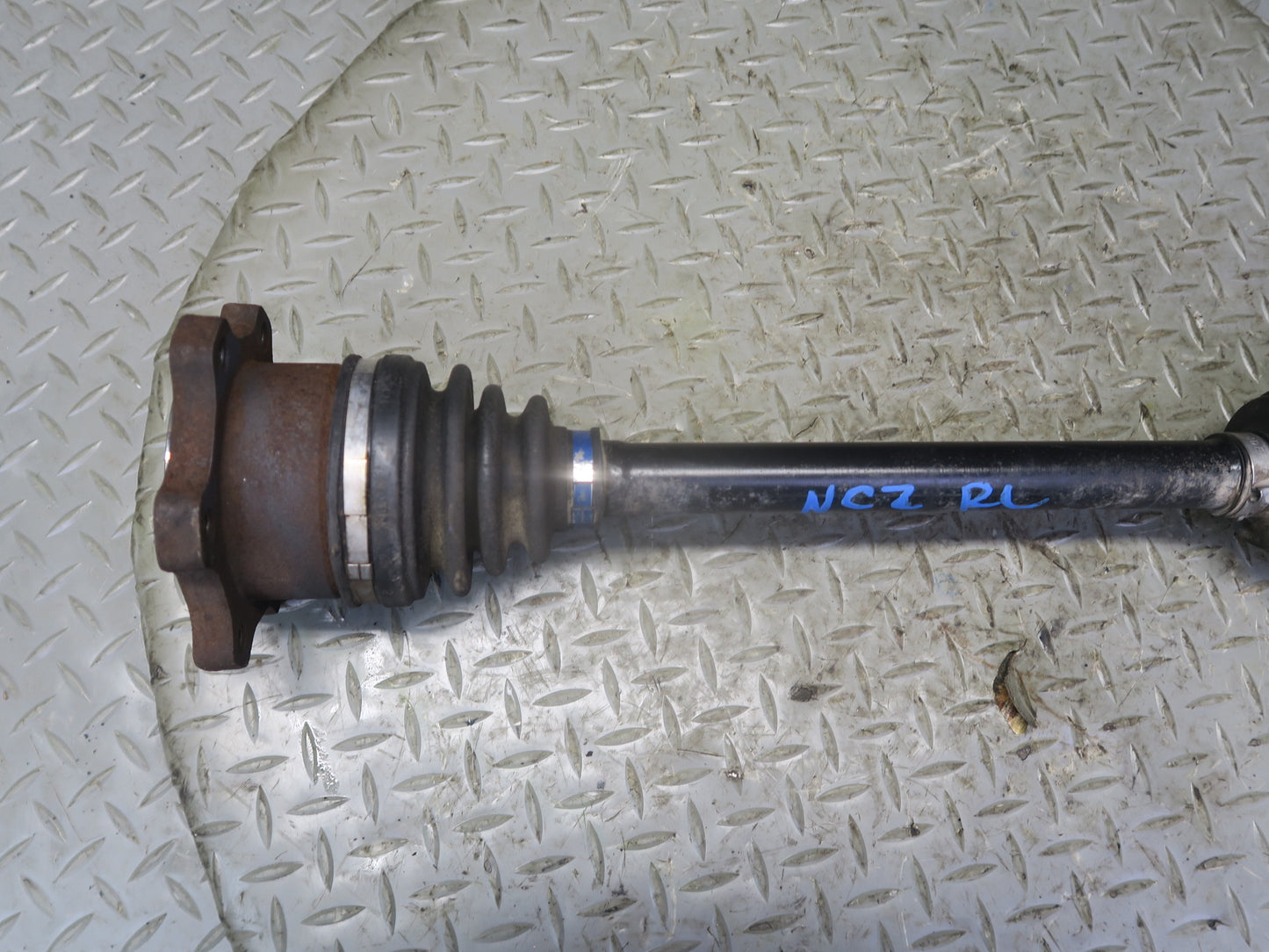 09-20 Nissan Z34370Z RWD A/T Rear Left Suspension Axle Shaft OEM