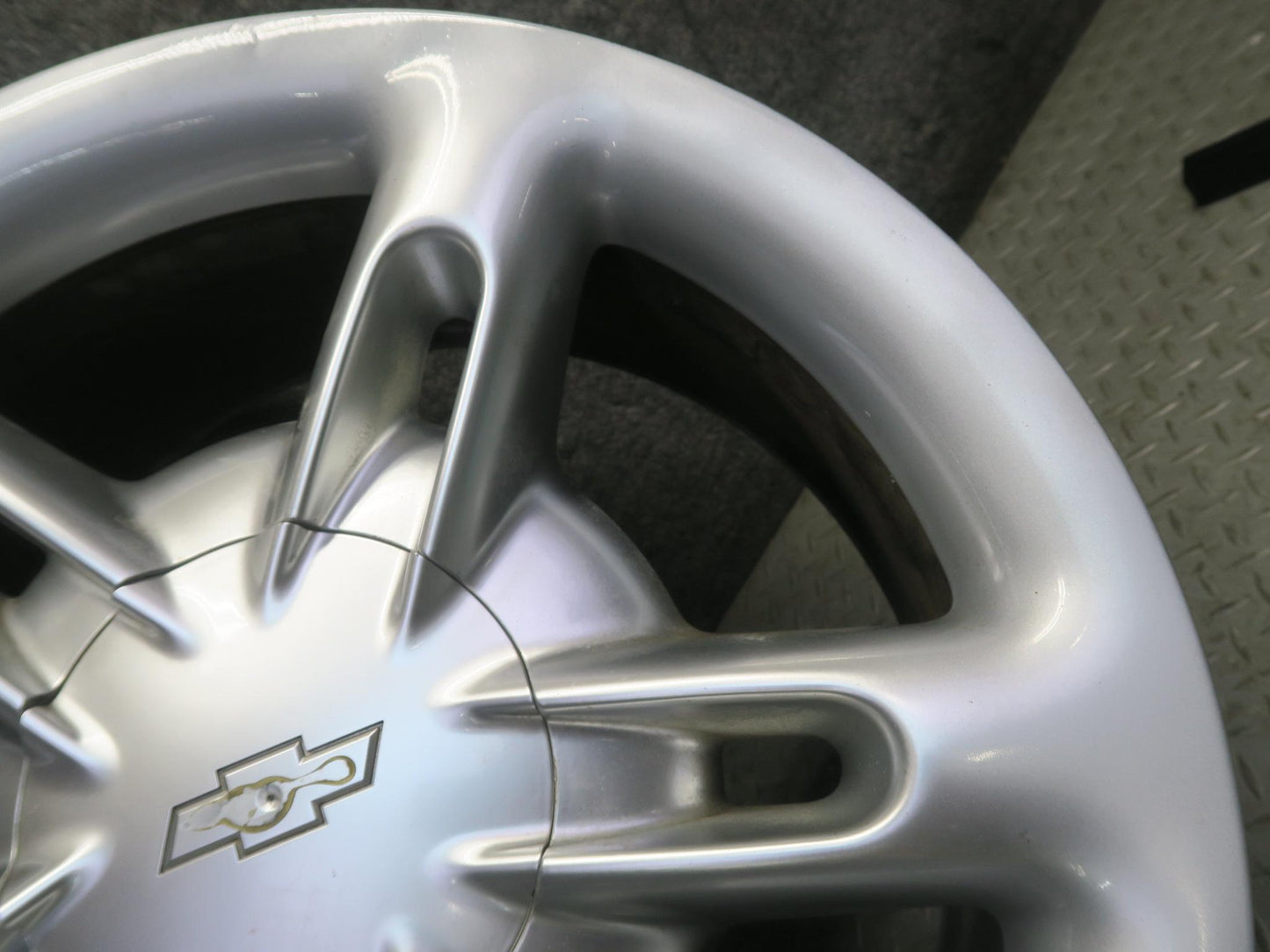 03-06 Chevrolet SSR Factory R19 19" Front Wheel Rim 19x8J ET32 OEM