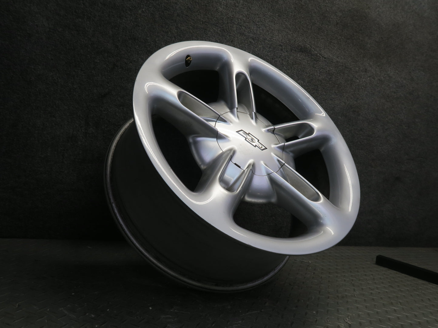 03-06 Chevrolet SSR Factory R19 19" Front Wheel Rim 19x8J ET32 OEM