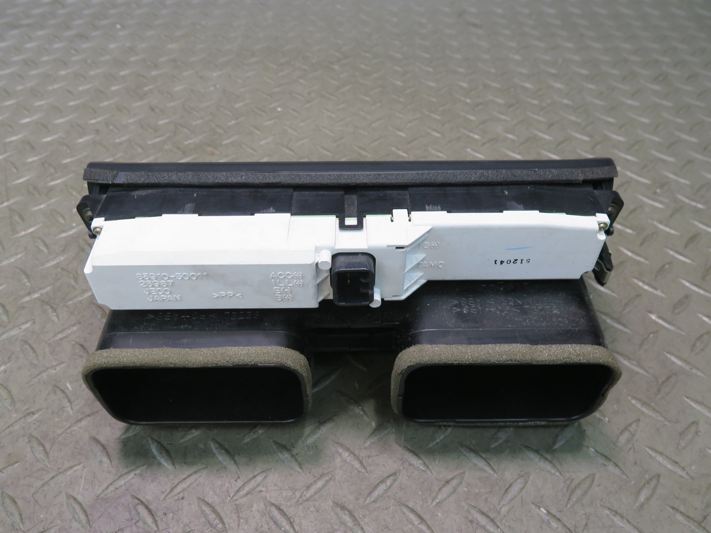95-97 Toyota Celsior UCF20 RHD Dash Front Left Center Right A/C Air Vent Set OEM