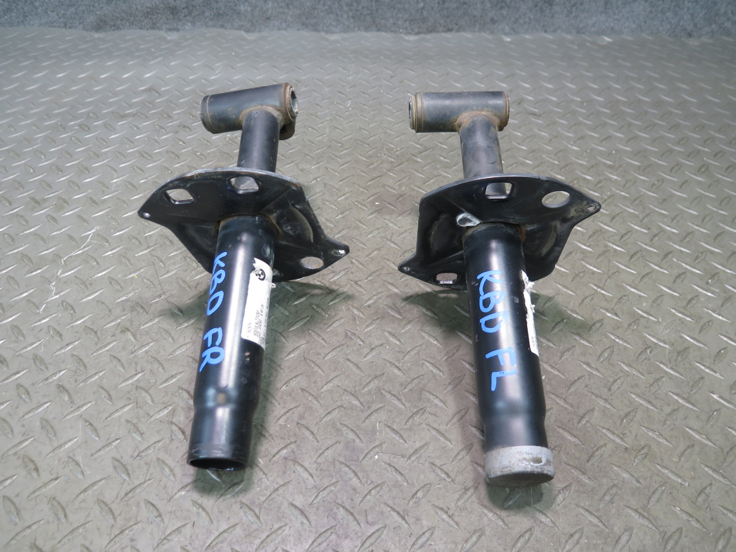 2001-2006 BMW E46 3-SERIES Front Bumper Impact Reinforcement Shock Absorber Set