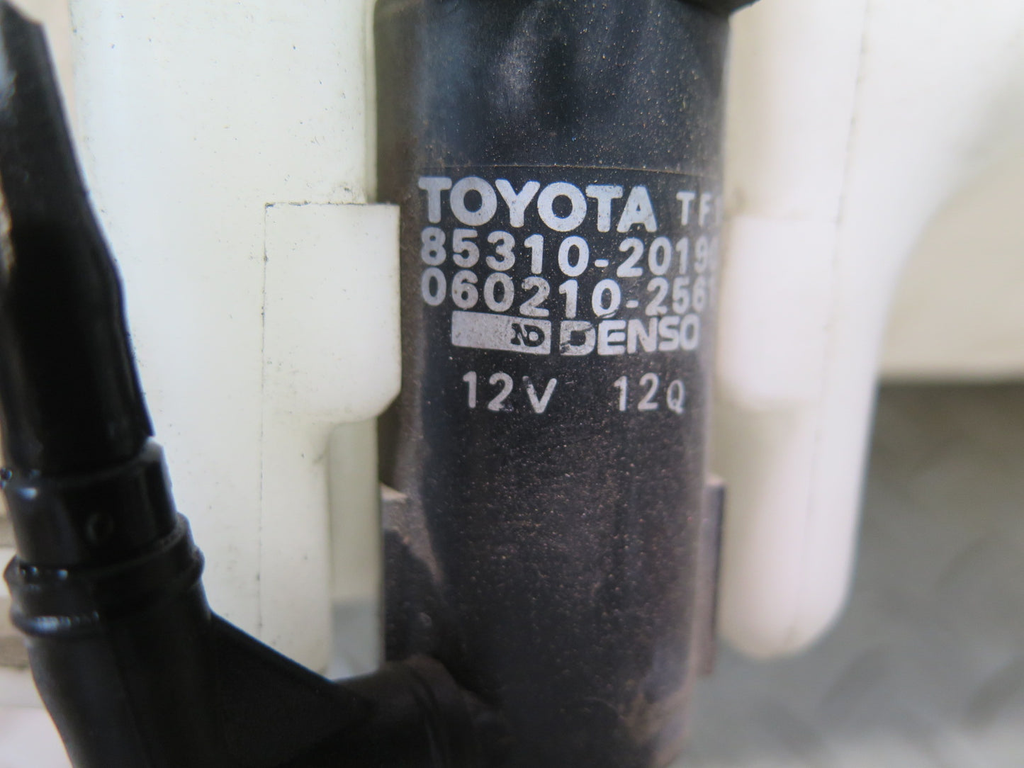 95-97 Toyota Celsior UCF20 Secondary Windshield Washer Fluid Reservoir Tank OEM