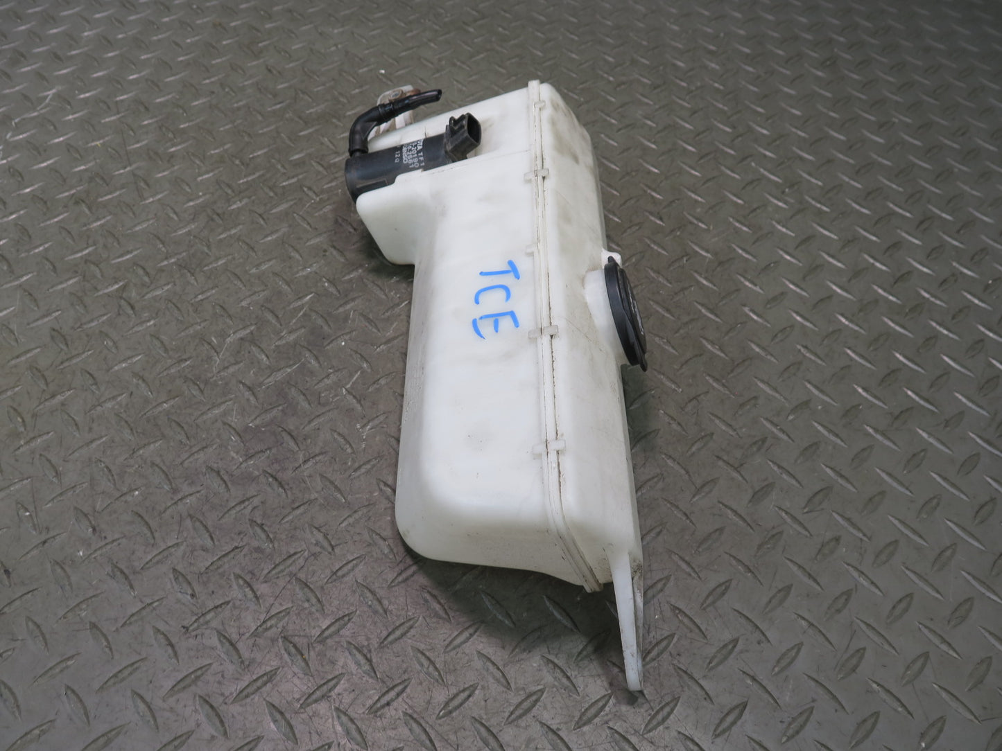 95-97 Toyota Celsior UCF20 Secondary Windshield Washer Fluid Reservoir Tank OEM