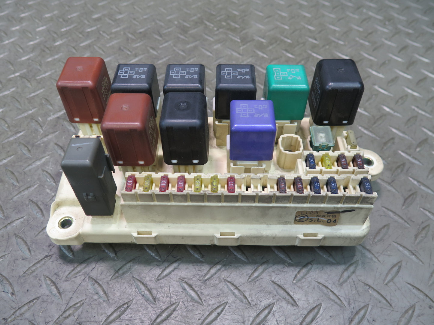 95-97 Toyota Celsior UCF20 RHD Engine Bay Fuse Relay Box Module OEM