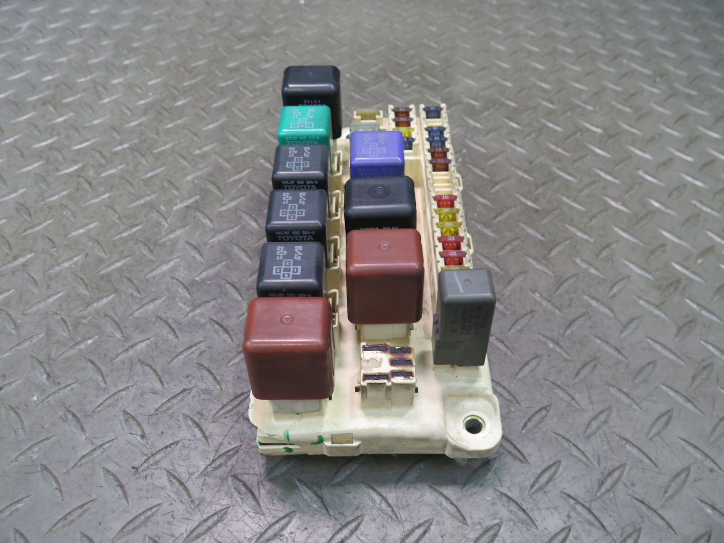 95-97 Toyota Celsior UCF20 RHD Engine Bay Fuse Relay Box Module OEM