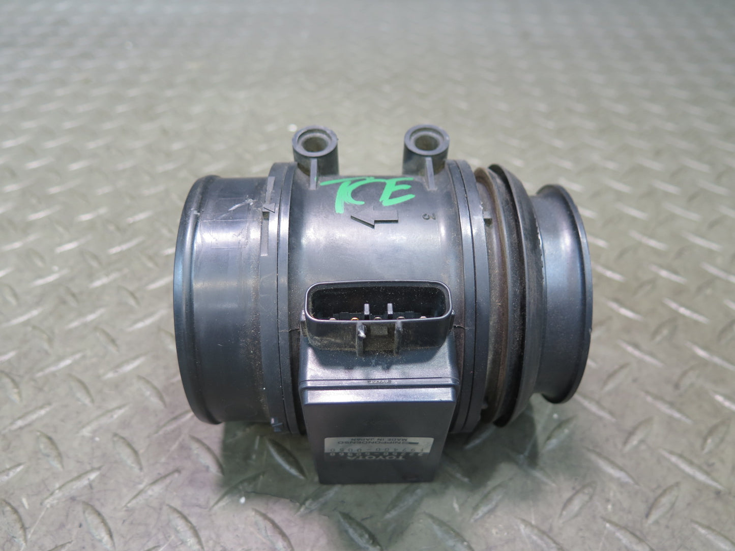 95-97 Toyota Celsior Lexus LS400 UCF20 1UZFE Mass Air Flow Meter MAF Sensor OEM