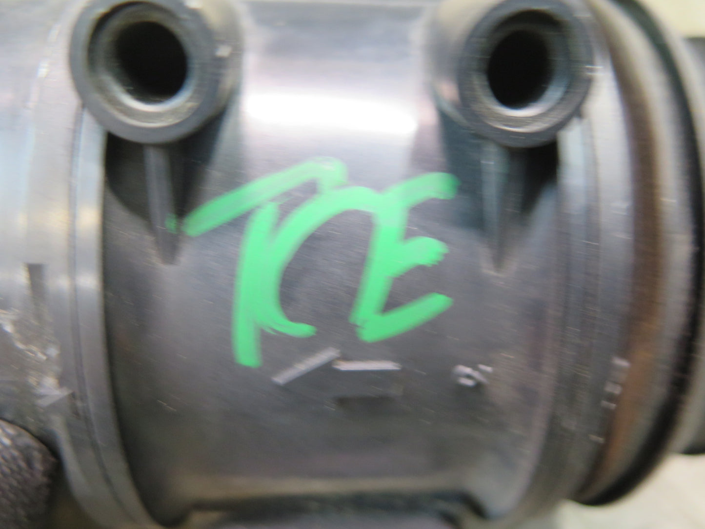 95-97 Toyota Celsior Lexus LS400 UCF20 1UZFE Mass Air Flow Meter MAF Sensor OEM