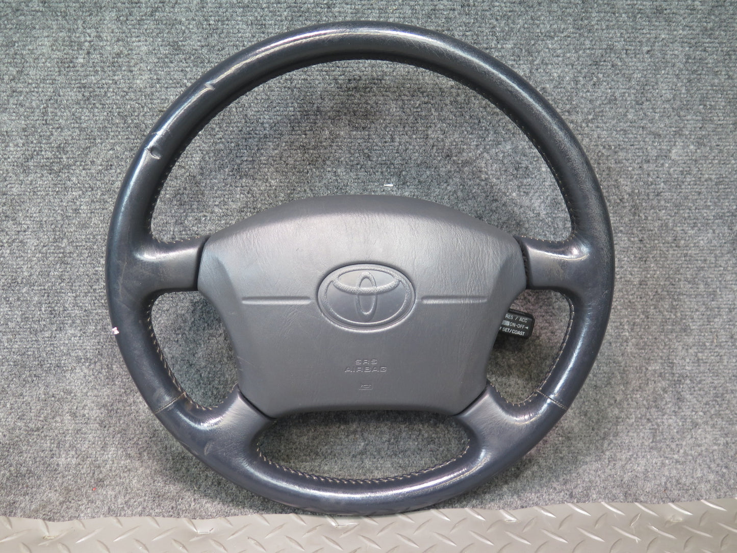 95-96 TOYOTA UCF20 CELSIOR FRONT RIGHT DRIVER SIDE STEERING WHEEL W/ SRS AIRBAG OEM