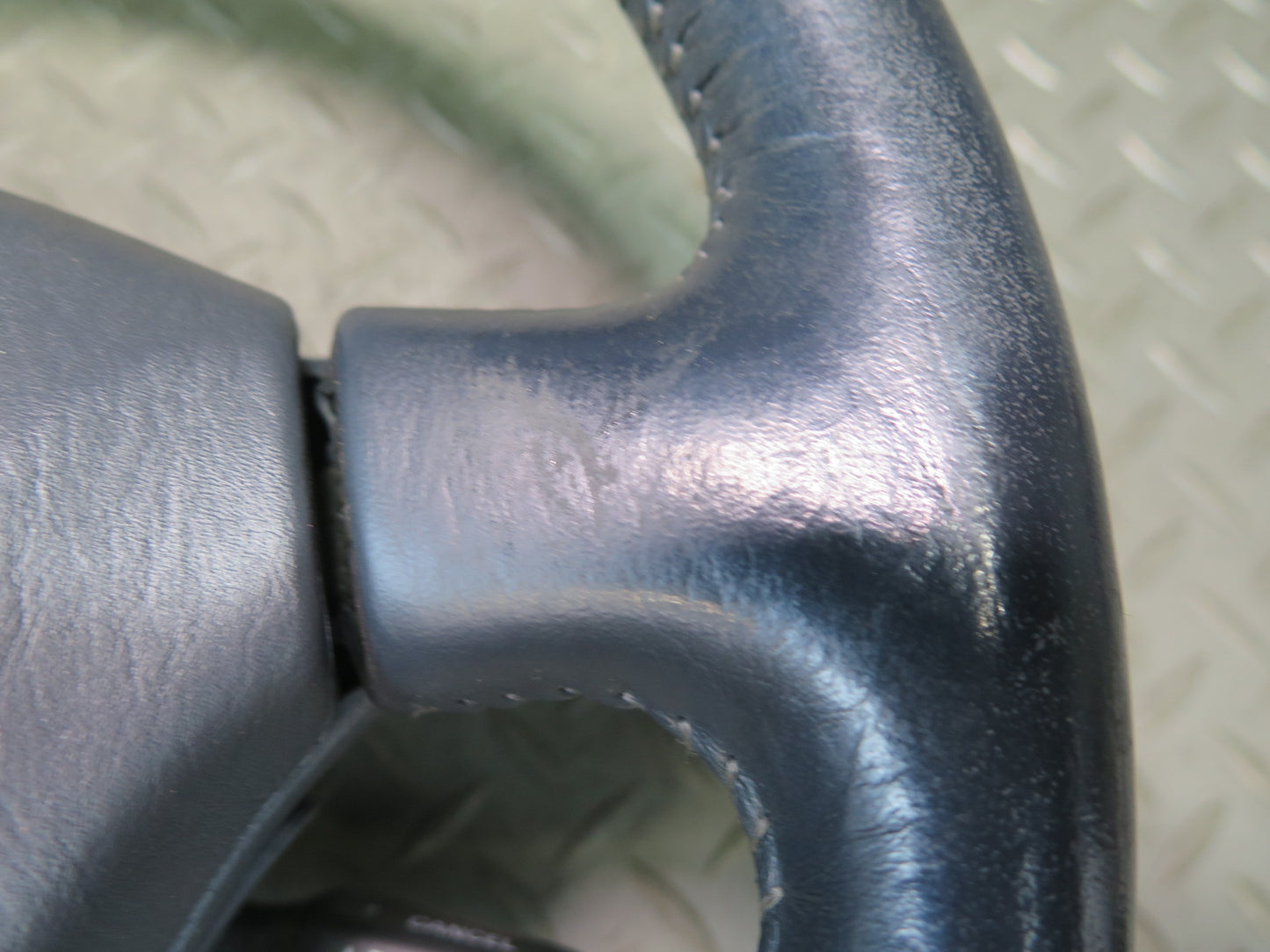 95-96 TOYOTA UCF20 CELSIOR FRONT RIGHT DRIVER SIDE STEERING WHEEL W/ SRS AIRBAG OEM