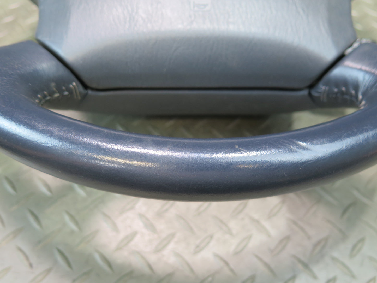 95-96 TOYOTA UCF20 CELSIOR FRONT RIGHT DRIVER SIDE STEERING WHEEL W/ SRS AIRBAG OEM