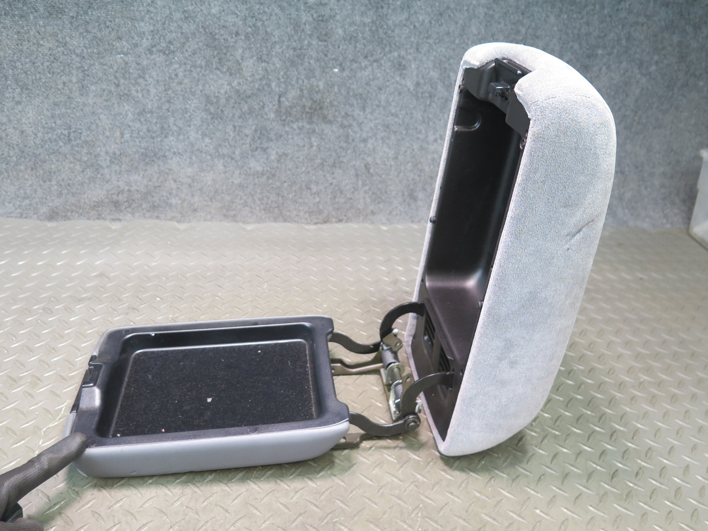 95-96 Toyota Celsior Lexus LS400 UCF20 Center Console Armrest Lid Storage OEM