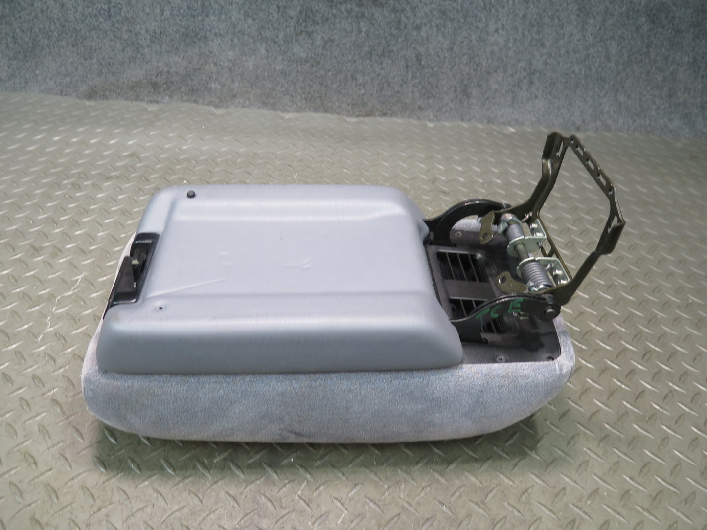 95-96 Toyota Celsior Lexus LS400 UCF20 Center Console Armrest Lid Storage OEM
